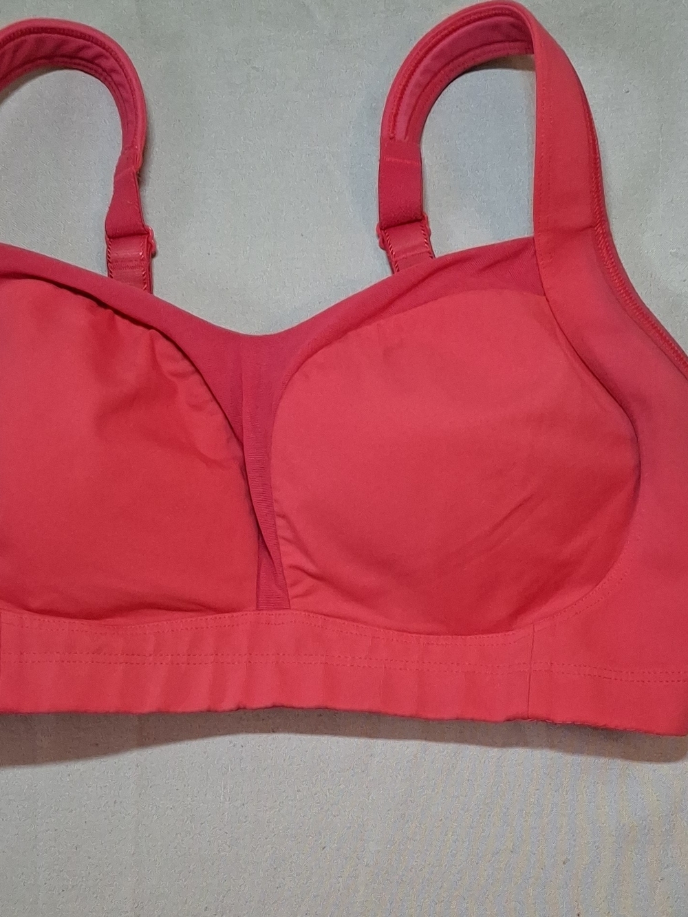 Lululemon Ta Ta Tamer High Support Sports Bra Pink 36DD Molded Cups Adjustable